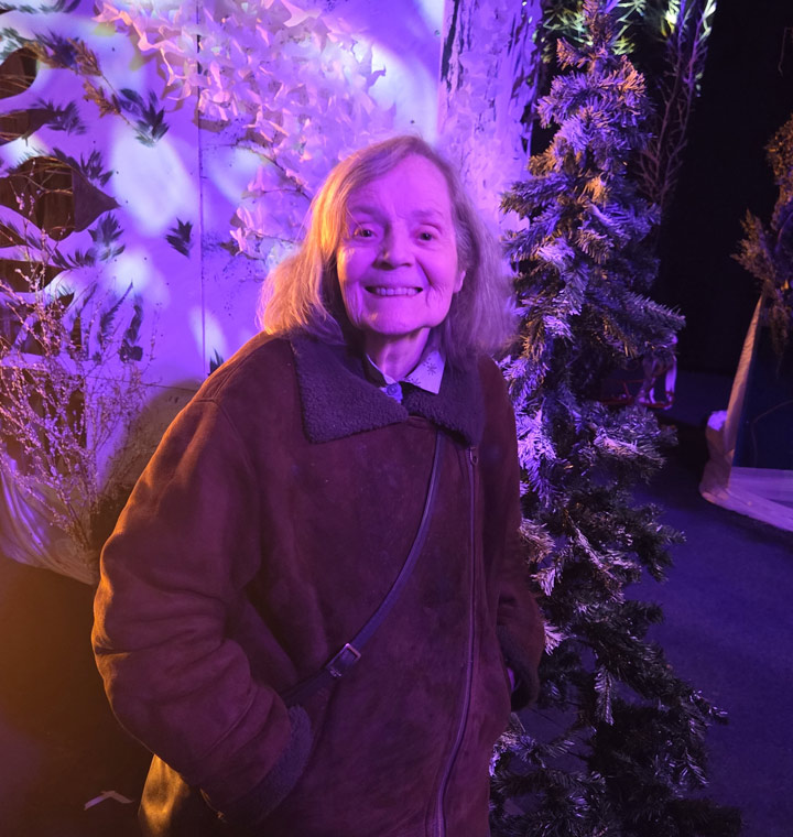 Rosebank Residents Enjoy Theatre Trip To Cokethorpe School